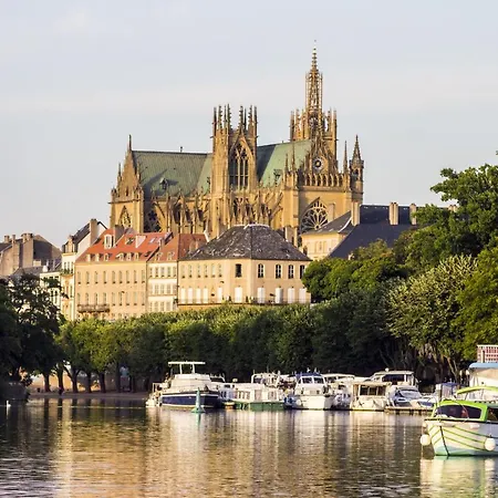 ☆ Les Pieds Sur Terre ☆ Confort ☆ Netflix ☆ *