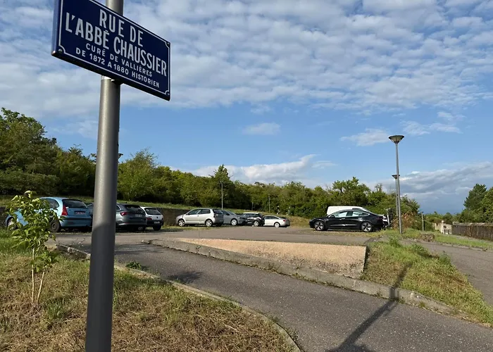 ☆ Les Pieds Sur Terre ☆ Confort ☆ Netflix ☆ *